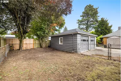 1731 NE Liberty St, Portland, OR 97211 - Photo 21