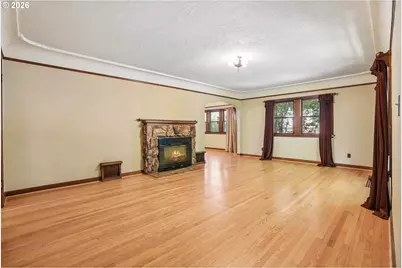 3404 SE Washington St, Portland, OR 97214 - Photo 9