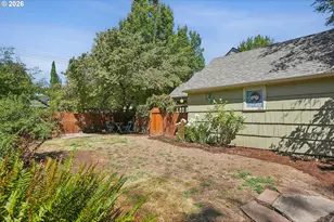 3404 SE Washington St, Portland, OR 97214 - Photo 43