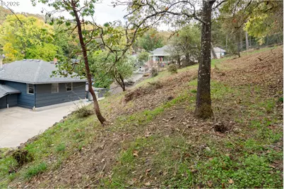 1397 SE Reservoir Ave, Roseburg, OR 97470 - Photo 39