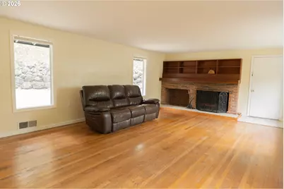 1397 SE Reservoir Ave, Roseburg, OR 97470 - Photo 9