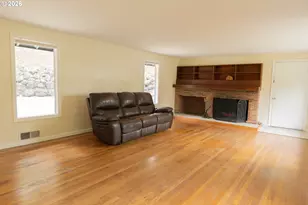 1397 SE Reservoir Ave, Roseburg, OR 97470 - Photo 9