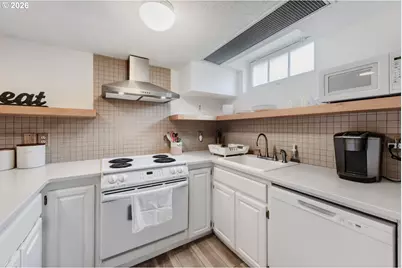 8545 NE Beech St, Portland, OR 97220 - Photo 23