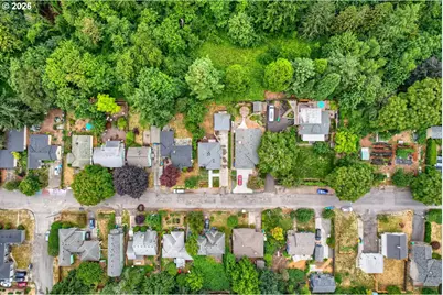 8545 NE Beech St, Portland, OR 97220 - Photo 33