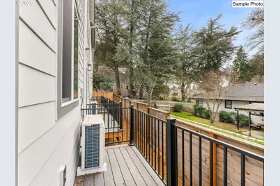 8626 SW 21st Ave #3, Portland, OR 97213 - Photo 11