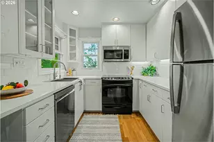 2540 SW 76th Ave, Portland, OR 97225 - Photo 7