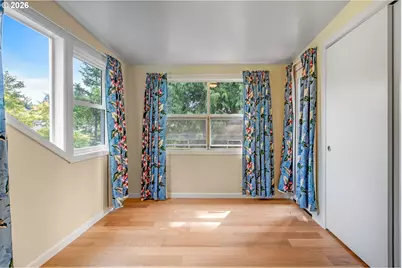 2540 SW 76th Ave, Portland, OR 97225 - Photo 21