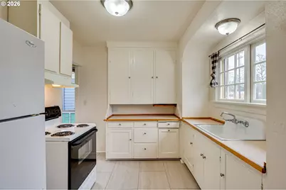 111 NW 40th St, Vancouver, WA 98660 - Photo 9