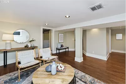 2136 SE Grant St, Portland, OR 97214 - Photo 35