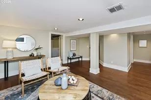 2136 SE Grant St, Portland, OR 97214 - Photo 35