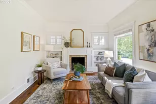 2136 SE Grant St, Portland, OR 97214 - Photo 5