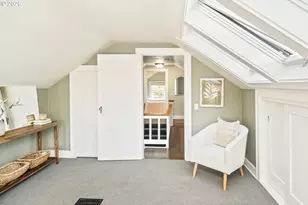 2136 SE Grant St, Portland, OR 97214 - Photo 27