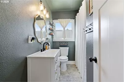 489 D St, Independence, OR 97351 - Photo 15