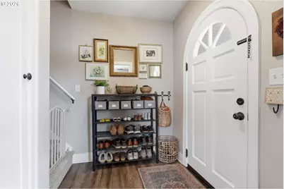 489 D St, Independence, OR 97351 - Photo 5