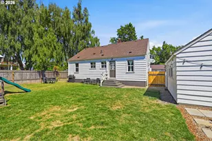 489 D St, Independence, OR 97351 - Photo 41