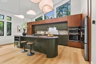 8014 SW 54th Ave, Portland, OR 97219 - Photo 9