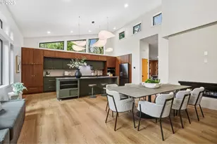 8014 SW 54th Ave, Portland, OR 97219 - Photo 15