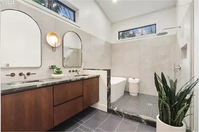 8014 SW 54th Ave, Portland, OR 97219 - Photo 19