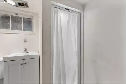 820 W 9th St, The Dalles, OR 97058 - Photo 29