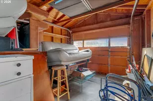 820 W 9th St, The Dalles, OR 97058 - Photo 33