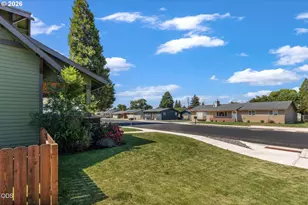 1130 SW Indian Ave, Redmond, OR 97756 - Photo 25