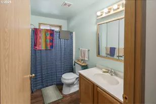 136 Sleepy Hollow Rd, White Salmon, WA 98672 - Photo 37