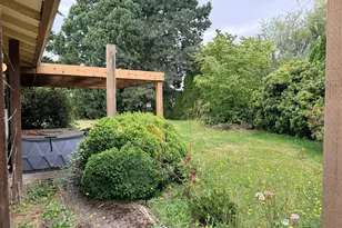 2412 SW Indian Mary Ct, Troutdale, OR 97060 - Photo 3