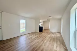 1800 NE 10th St, Hermiston, OR 97838 - Photo 3