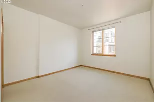 726 NW 11th Ave, Portland, OR 97209 - Photo 9