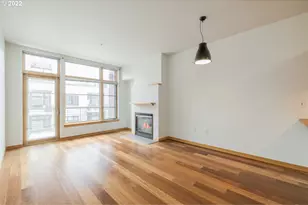 726 NW 11th Ave, Portland, OR 97209 - Photo 7
