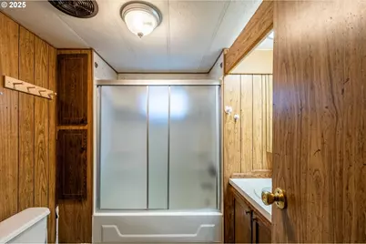 125 N 4th St, Lakeside, OR 97449 - Photo 21