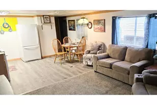 125 N 4th St, Lakeside, OR 97449 - Photo 19