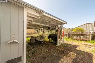 125 N 4th St, Lakeside, OR 97449 - Photo 27