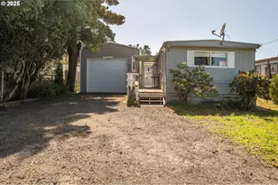 125 N 4th St, Lakeside, OR 97449 - Photo 7