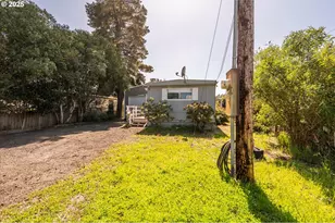 125 N 4th St, Lakeside, OR 97449 - Photo 11