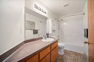 2229 NW 6th Pl, Camas, WA 98607 - Photo 5