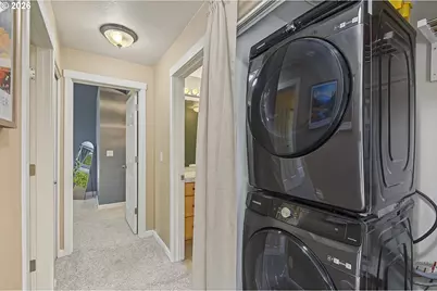 1810 NE 101st Ave #201-end, Hillsboro, OR 97006 - Photo 13