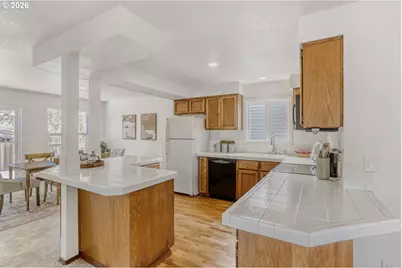 132 Kingsgate Rd, Lake Oswego, OR 97035 - Photo 9