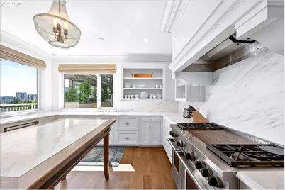 2020 SW Market Street Dr #104, Portland, OR 97201 - Photo 17