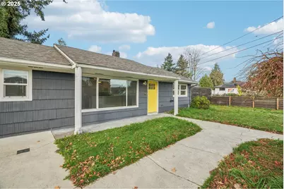 2537 NE 111th Ave, Portland, OR 97220 - Photo 5