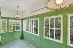 280 S 1st St, Saint Helens, OR 97051 - Photo 9