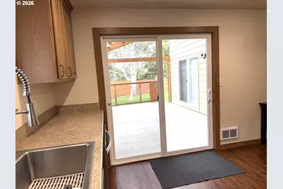 1651 29th St, Florence, OR 97439 - Photo 13