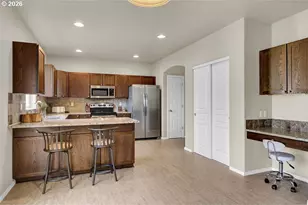 654 N Garden Way, Eugene, OR 97401 - Photo 11