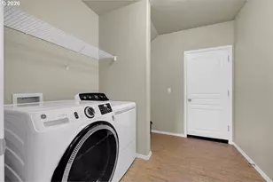 654 N Garden Way, Eugene, OR 97401 - Photo 19