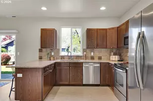654 N Garden Way, Eugene, OR 97401 - Photo 13