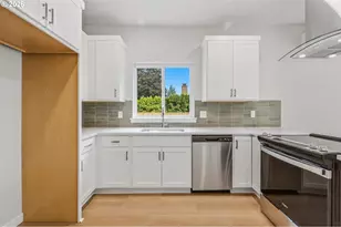 1220 SE 151st Ave, Portland, OR 97233 - Photo 7
