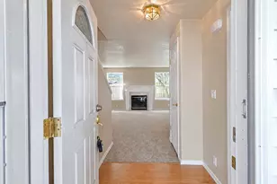 2932 SE Rosespring Dr, Hillsboro, OR 97123 - Photo 5