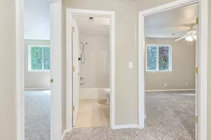 2932 SE Rosespring Dr, Hillsboro, OR 97123 - Photo 23