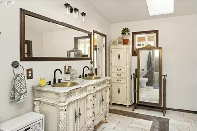 9345 NE Broadway, Portland, OR 97220 - Photo 31