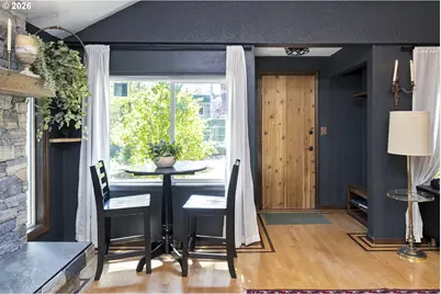 9345 NE Broadway, Portland, OR 97220 - Photo 11